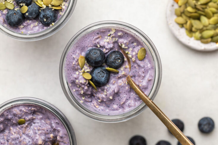 Vegan Blueberry Overnight Oats