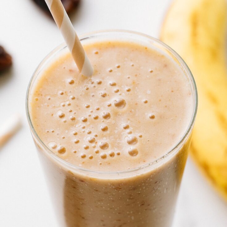 vanilla coconut almond date smoothie